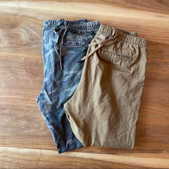 BUNDLE! 2 Pairs of Gap Pants! - Picture 1 of 5